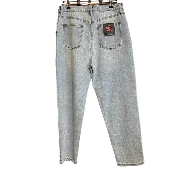 Celebrity Pink Women’s Curvy Hi- Rise Dad Jean - Picture 4 of 5